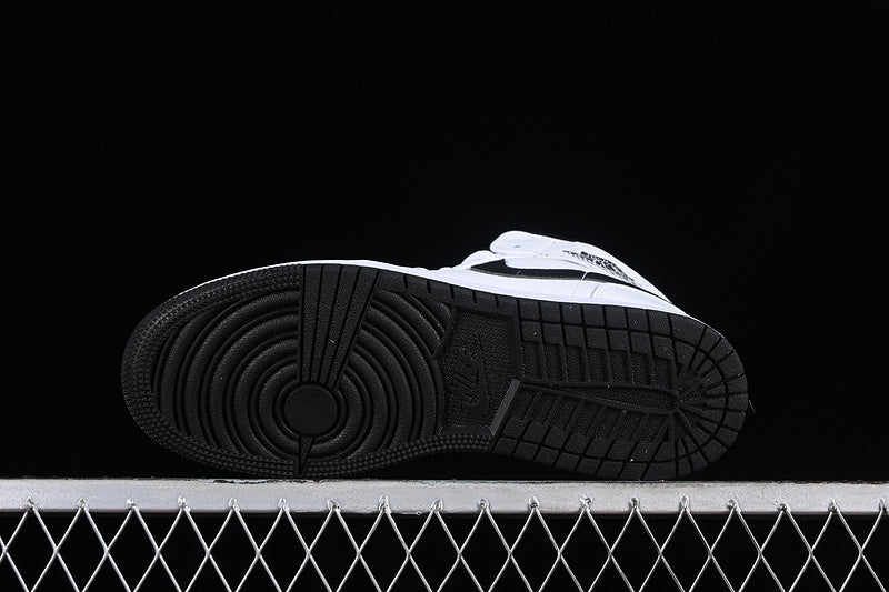 Nike Air Jordan 1 - PIANO WHITE