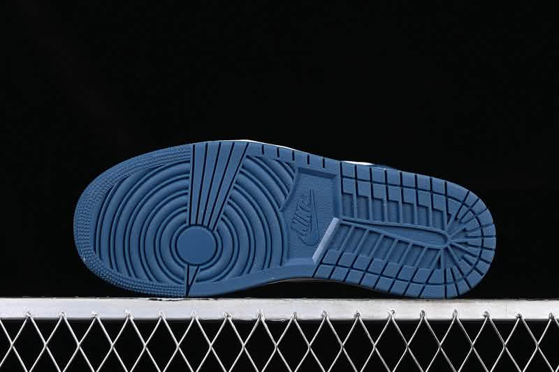 Nike Air Jordan 1 - DARK BLUE