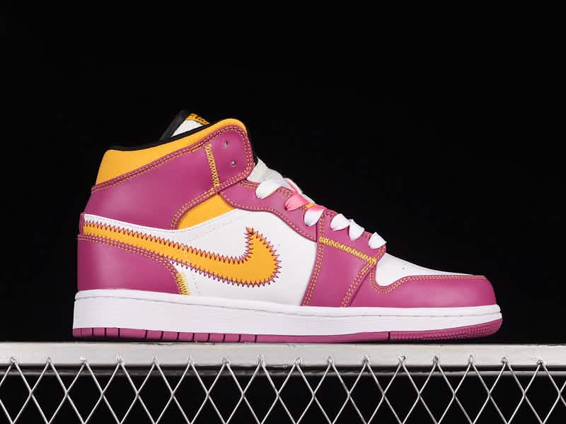 Nike Air Jordan 1 - Fuchsia