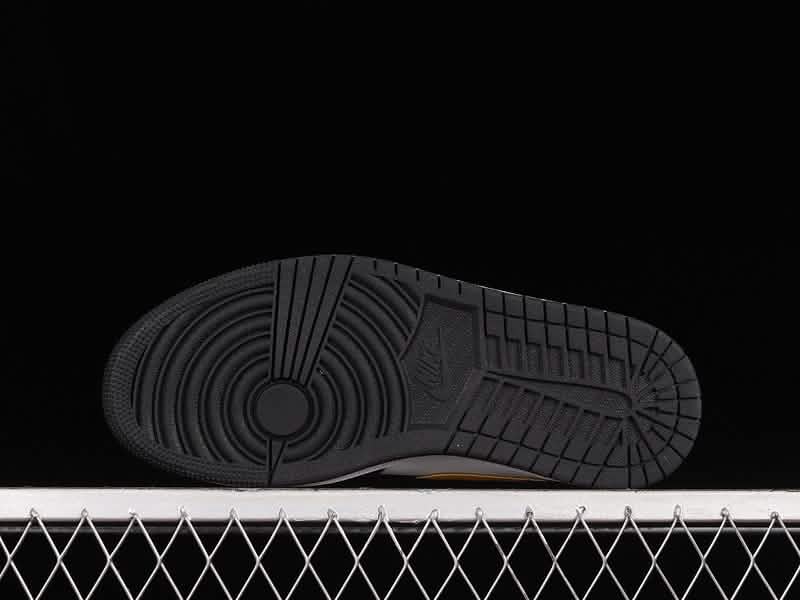 Nike Air Jordan 1 - Los Angeles Lakers