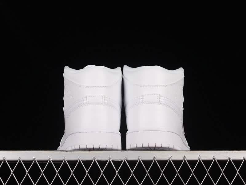 Nike Air Jordan 1 - WHITE