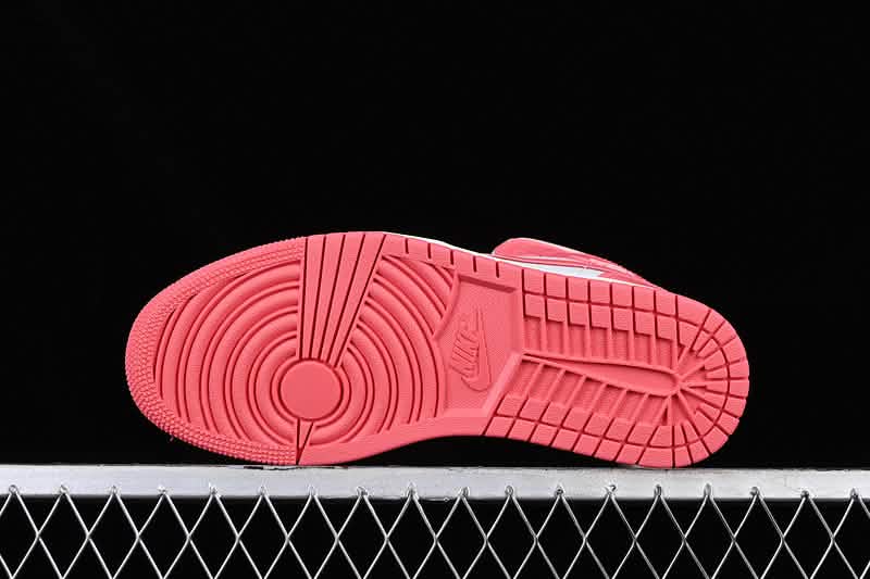 Nike Air Jordan 1 - Bright Pink