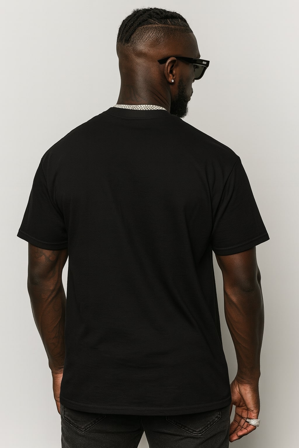 Another Dollar Graphic T-Shirt – Black