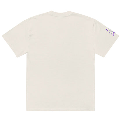 Off-white short-sleeve t-shirt featuring an Artistic Crown Design for casual wear