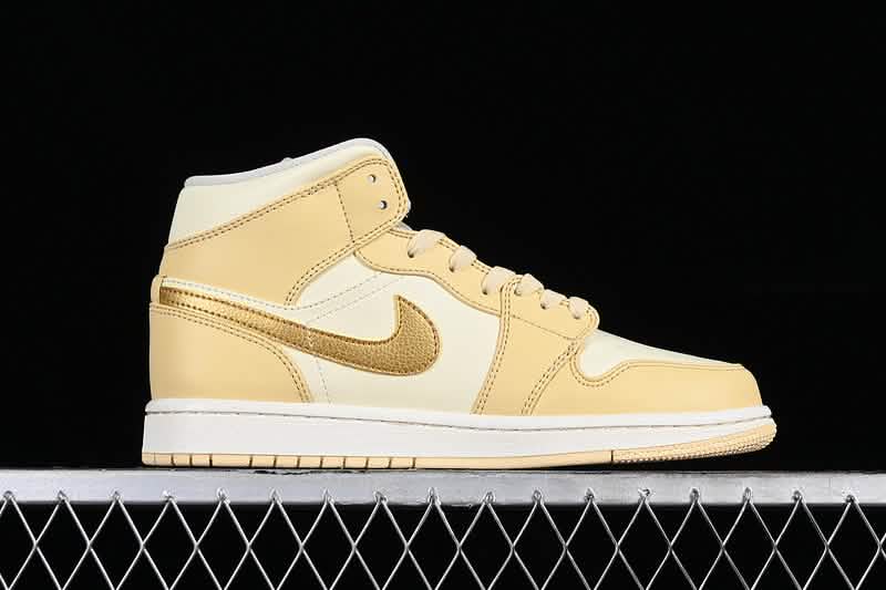 Nike Air 1 Jordan - Gold Digger - Gold / 36