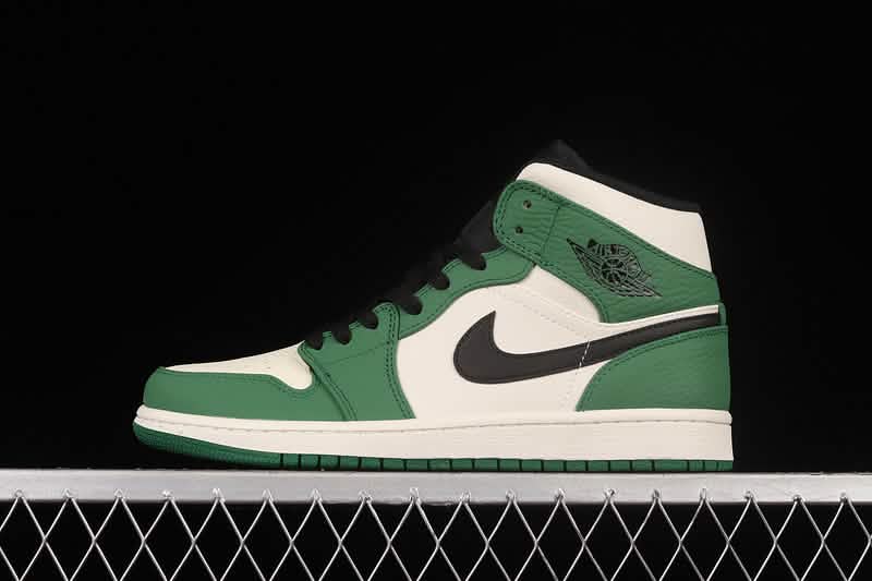 Nike Air 1 Jordan - Military Green - militarygreen / 36