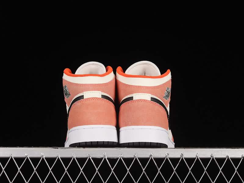 Nike Air 1 Jordan - Soft Orange
