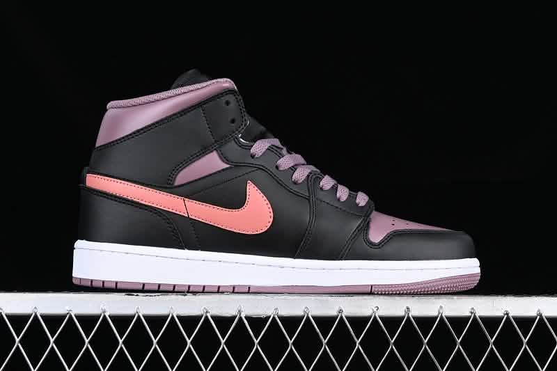 Nike Air Jordan 1 - Coral pink - Pink / 36