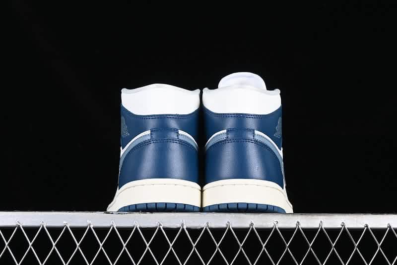 Nike Air Jordan 1 - DARK BLUE