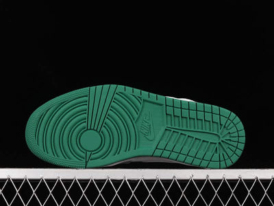 Nike Air Jordan 1 - Emerald Green – hover