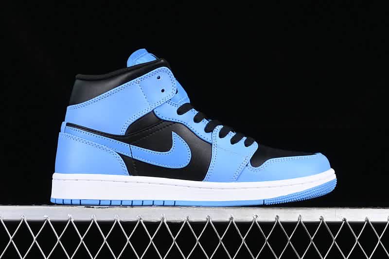 Nike Air Jordan 1 - Frost Blue - Blue / 36