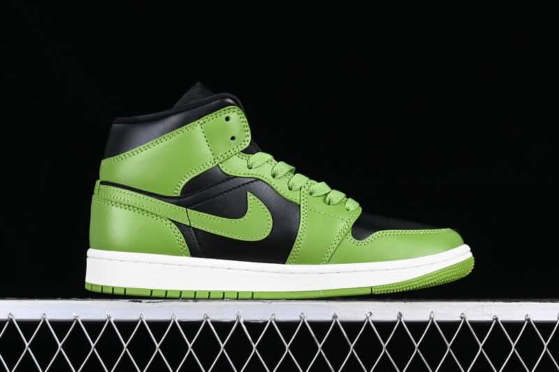 Nike Air Jordan 1 - LIME GREEN - Green / 36