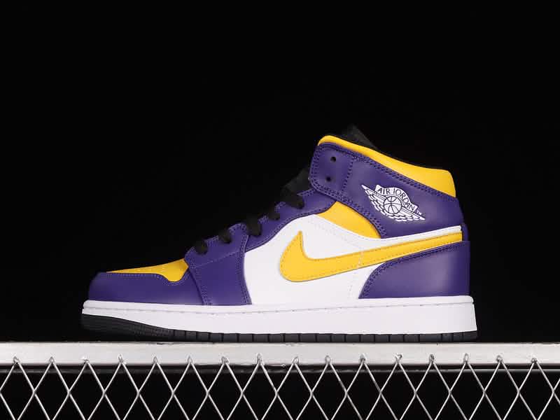 Nike Air Jordan 1 - Los Angeles Lakers