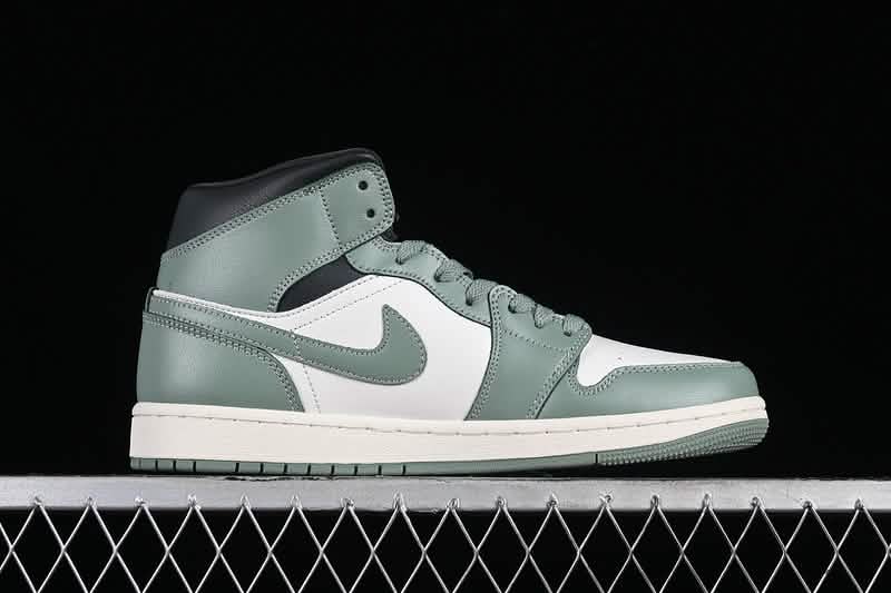 Nike Air Jordan 1 - Mint Green - Green / 36