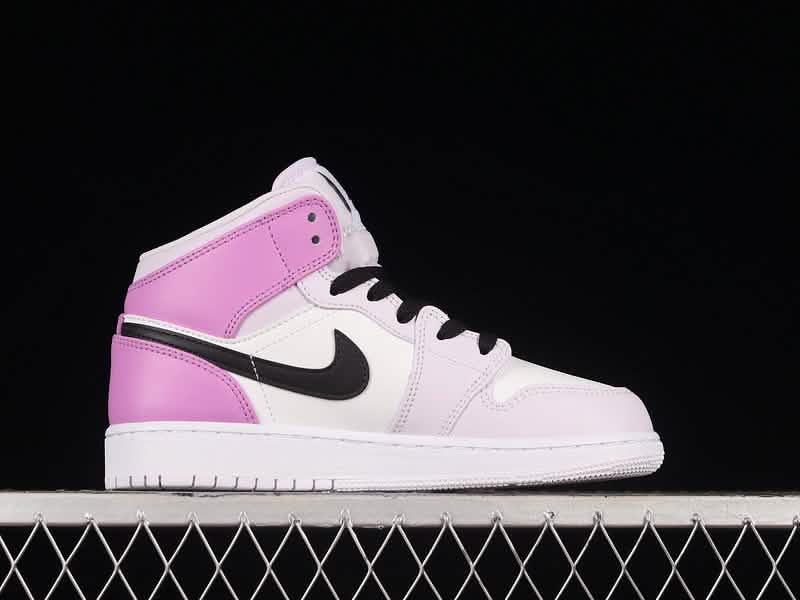 Nike Air Jordan 1 - Pink Charm - Pink / 36