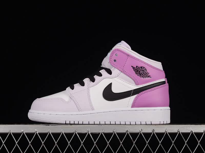 Nike Air Jordan 1 - Pink Charm