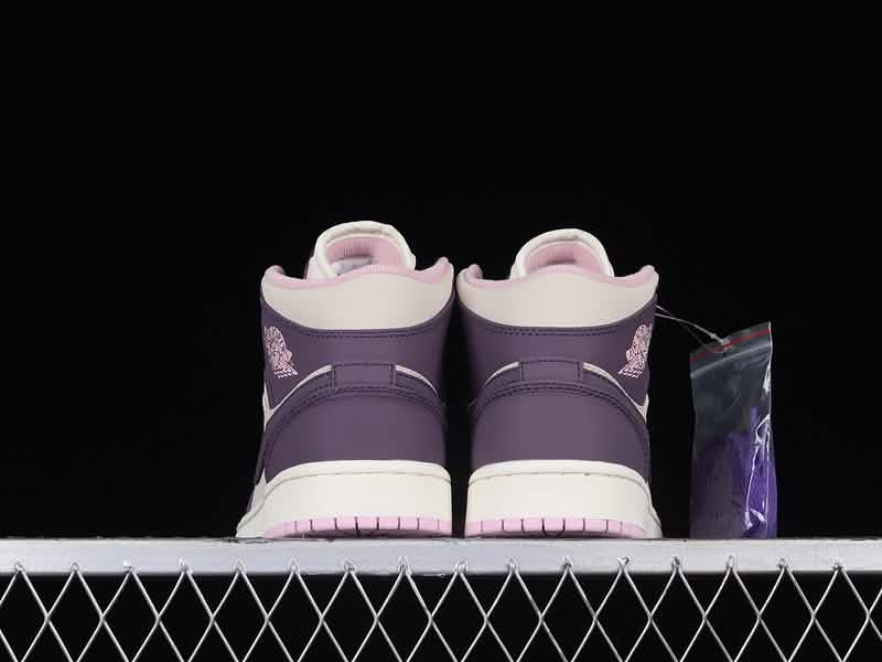 Nike Air Jordan 1 - Purple World