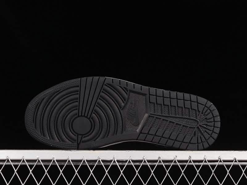 Nike Air Jordan 1 - RED FIREBALL