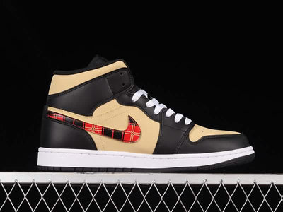 Nike Air Jordan 1 - Red Wings - Beige / 36