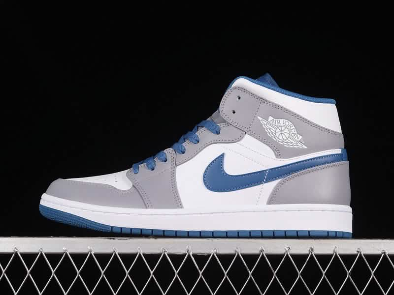 Nike Air Jordan 1 - Retro Gray