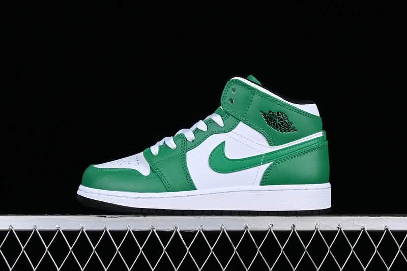 Nike Air Jordan 1 - Retro Green