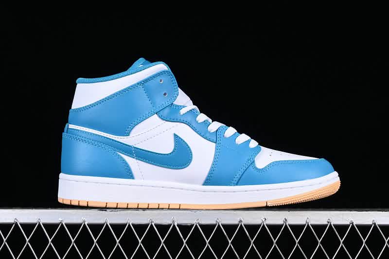 Nike Air Jordan 1 - SPACE BLUE - Blue / 36